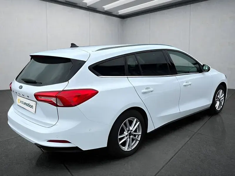 Gebraucht Ford Focus 182 PS (133 kW) 2021 Weiß Kombi
