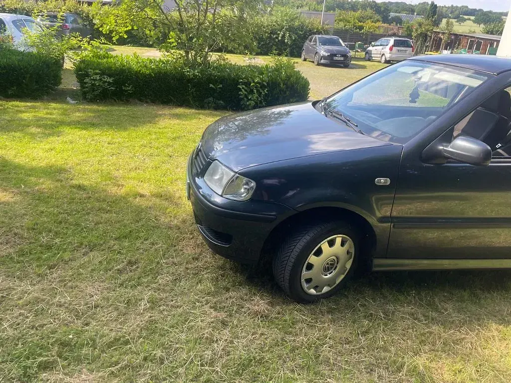 Gebraucht VW Polo Basis 75 PS (55 kW) 2000 Grau Limousine