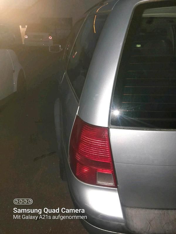 Gebraucht VW Golf IV 115 PS (84 kW) 2001 Silber Kombi