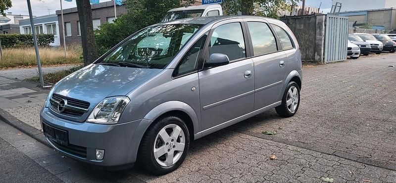 Grau Gebraucht 2004 Opel Meriva Van / Kleinbus | 1.790 € (Fairer Preis) - Bild 1/4