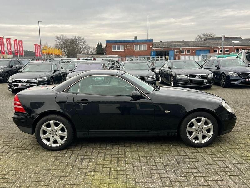 Gebraucht Mercedes SLK200 136 PS (100 kW) 1999 Schwarz Cabrio