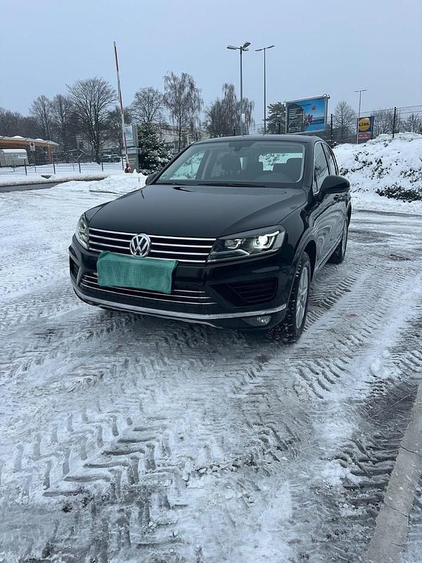 Gebraucht VW Touareg 204 PS (150 kW) 2015 Schwarz SUV