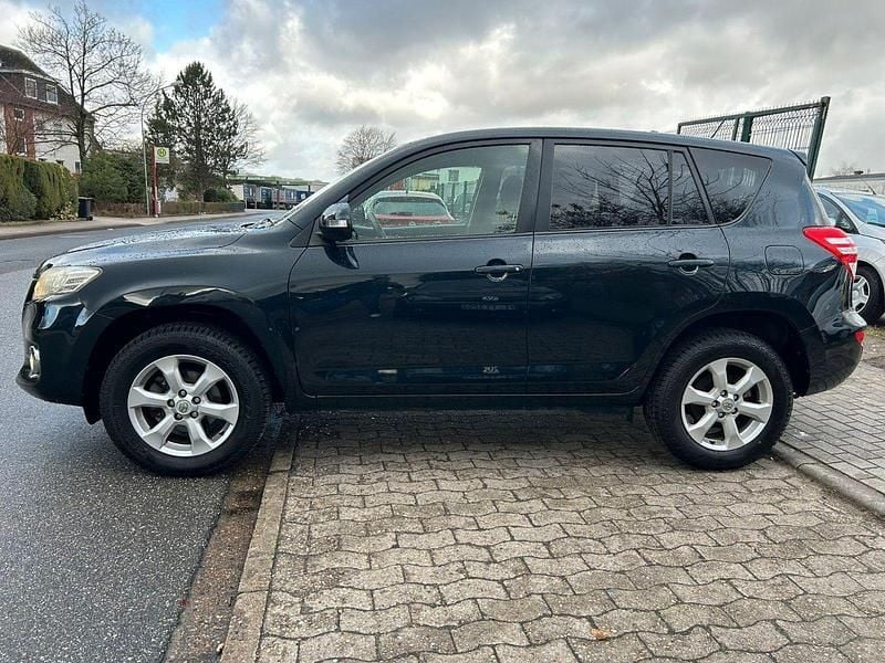 Gebraucht Toyota RAV4 Life 150 PS (110 kW) 2011 Schwarz SUV