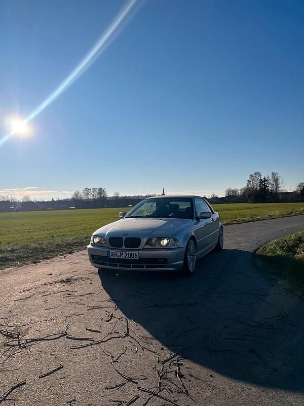Silber Gebraucht 2001 BMW 320 Cabriolet Cabrio | 5.250 € (Guter Preis) - Bild 1/4