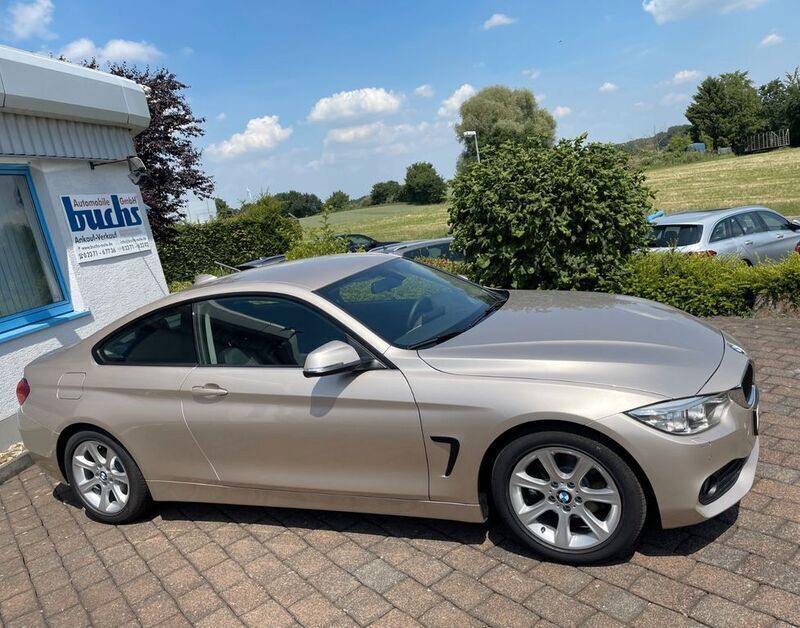 Silber Gebraucht 2013 BMW 420 Coupé | 16.990 € (Guter Preis) - Bild 1/4