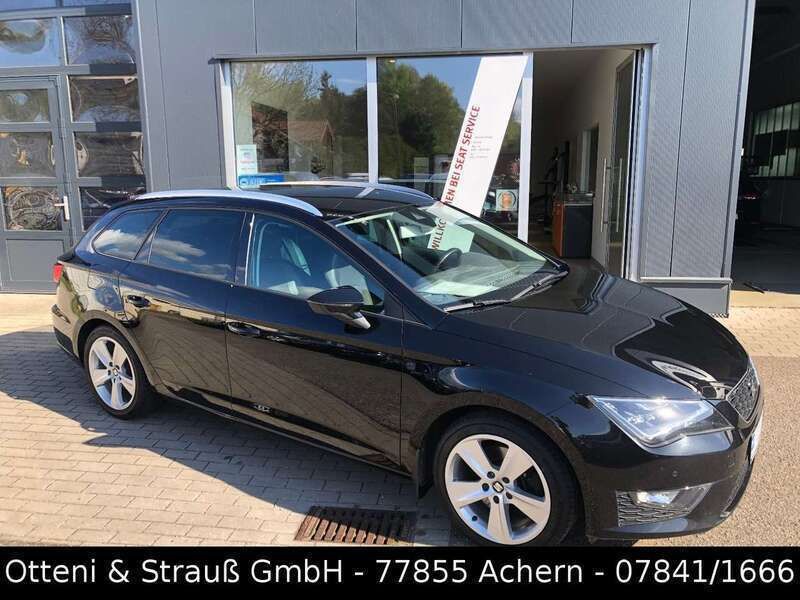 Mitternachtschwarz Gebraucht 2016 Seat Leon ST FR Kombi | 14.990 € (Etwas zu teuer) - Bild 1/4