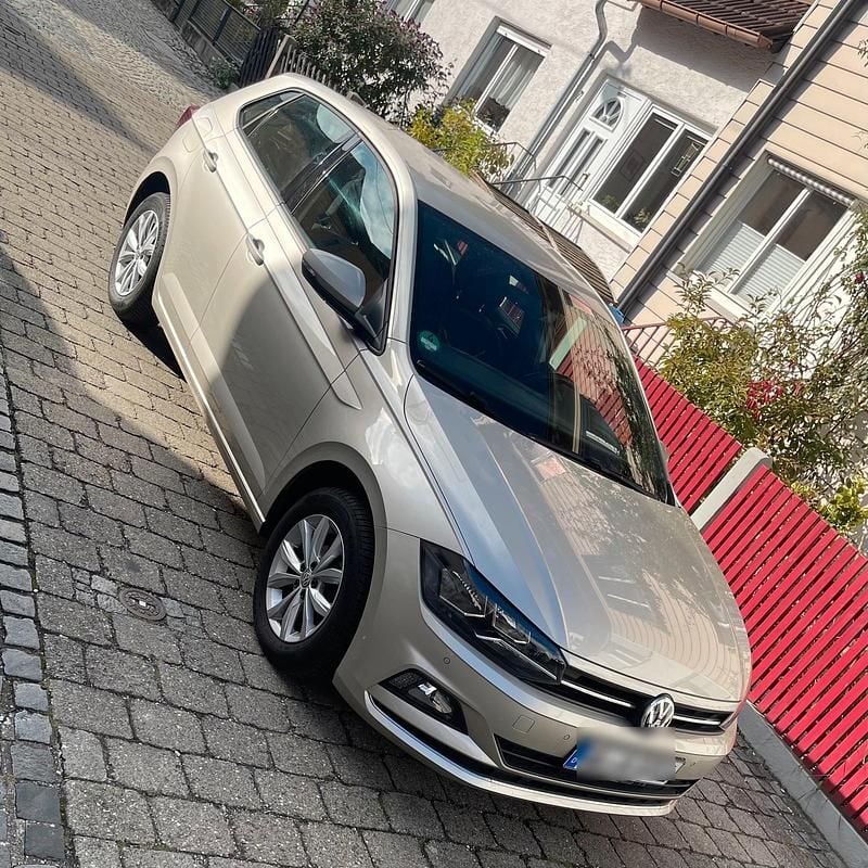 Beige Gebraucht 2018 VW Polo Highline Kleinwagen | 11.000 € (Guter Preis) - Bild 1/4