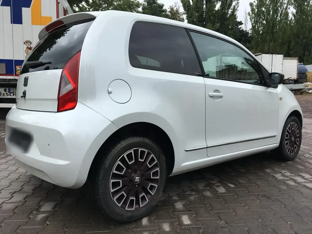 Gebraucht Seat Mii 60 PS (44 kW) 2015 Weiß Kleinwagen