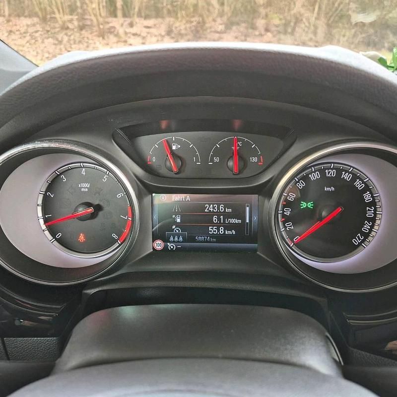 Gebraucht Opel Astra Dynamic 125 PS (91 kW) 2017 Braun Limousine