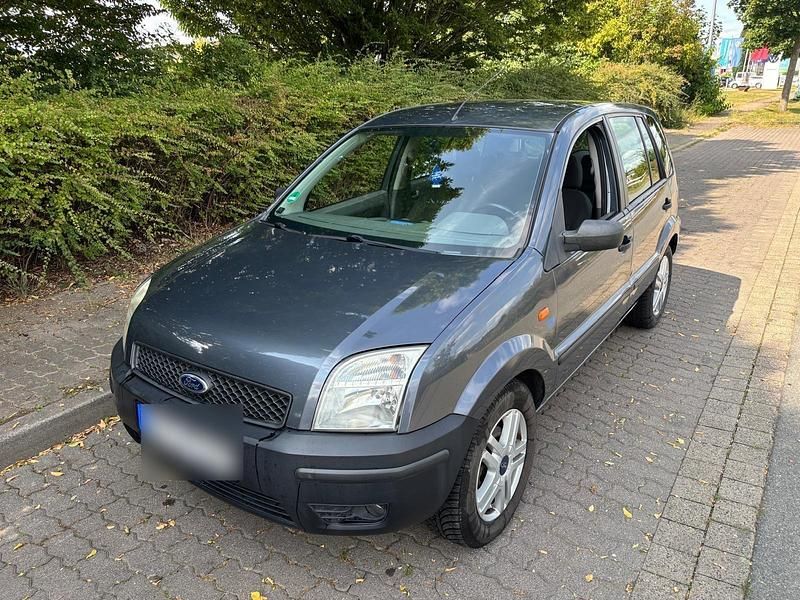 Grau Gebraucht 2003 Ford Fusion Kleinwagen | 1.399 € (Fairer Preis) - Bild 1/4