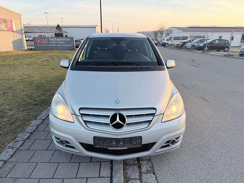 Gebraucht Mercedes B200 140 PS (102 kW) 2008 Polarsilber  metalliclack Van / Kleinbus