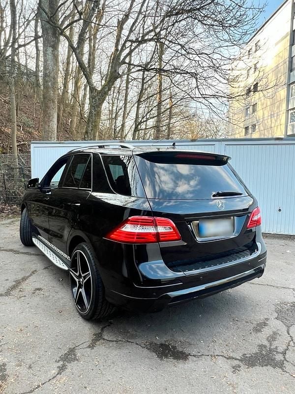 Gebraucht Mercedes ML350 AMG 258 PS (189 kW) 2014 Schwarz SUV