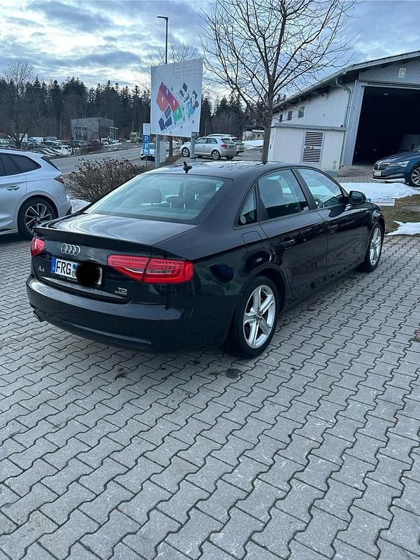 Gebraucht Audi A4 Ambition 190 PS (139 kW) 2015 Schwarz Limousine