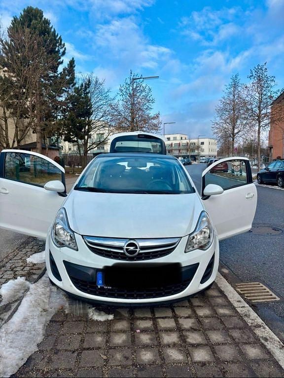 Gebraucht Opel Corsa 69 PS (50 kW) 2012 Weiß Kleinwagen