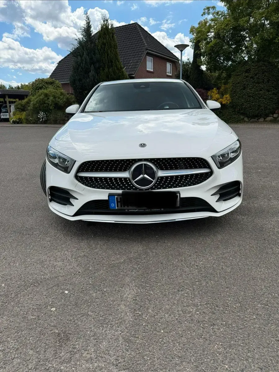 Gebraucht Mercedes A220 AMG line 190 PS (139 kW) 2019 Weiß Kleinwagen