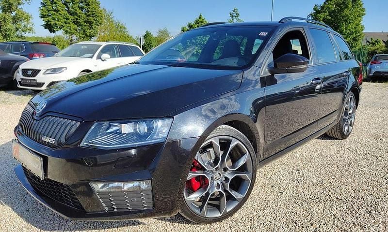 Schwarz Gebraucht 2016 Skoda Octavia RS Kombi | 12.400 € (Guter Preis) - Bild 1/4