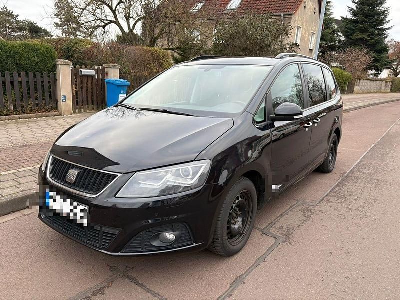 Schwarz Gebraucht 2011 Seat Alhambra Van / Kleinbus | 8.000 € (Fairer Preis) - Bild 1/4