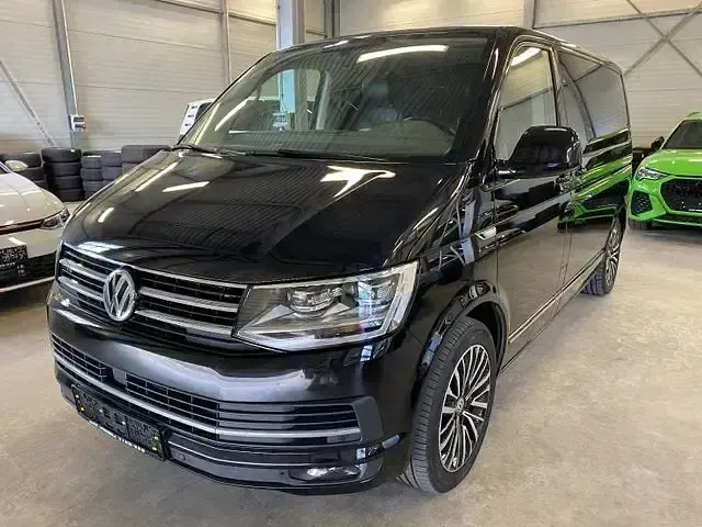 Gebraucht VW Multivan Highline 204 PS (150 kW) 2017 Deep black perleffekt Van / Kleinbus