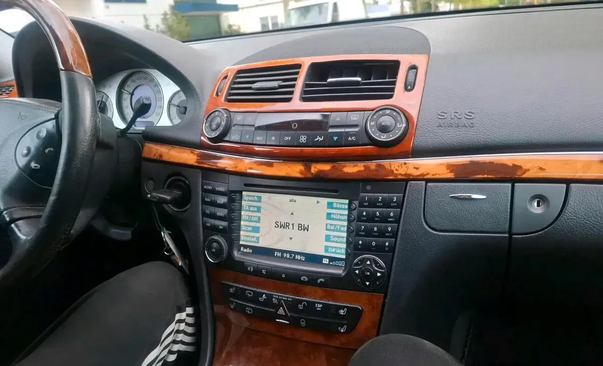 Gebraucht Mercedes E320 224 PS (164 kW) 2006 Schwarz Kombi