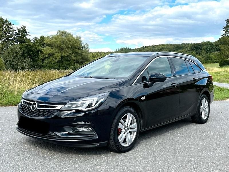Schwarz Gebraucht 2016 Opel Astra Kombi | 7.900 € (Fairer Preis) - Bild 1/4