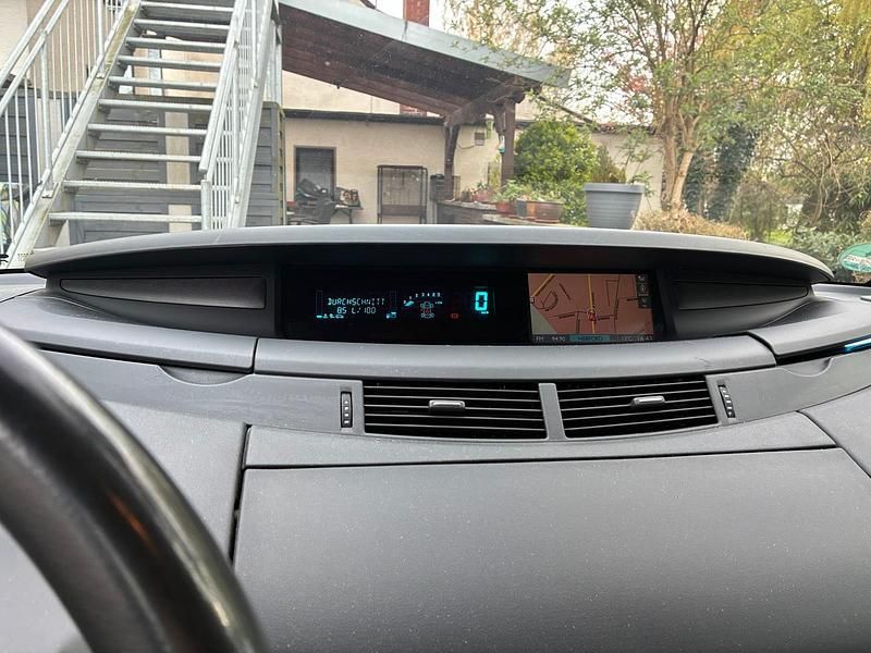 Używany Renault Espace 150 KM (110 kW) 2010 Czarny Minivan
