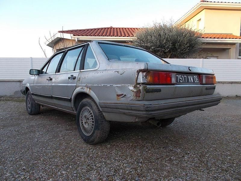 Gebraucht VW Santana 116 PS (85 kW) 1982 Silber Limousine