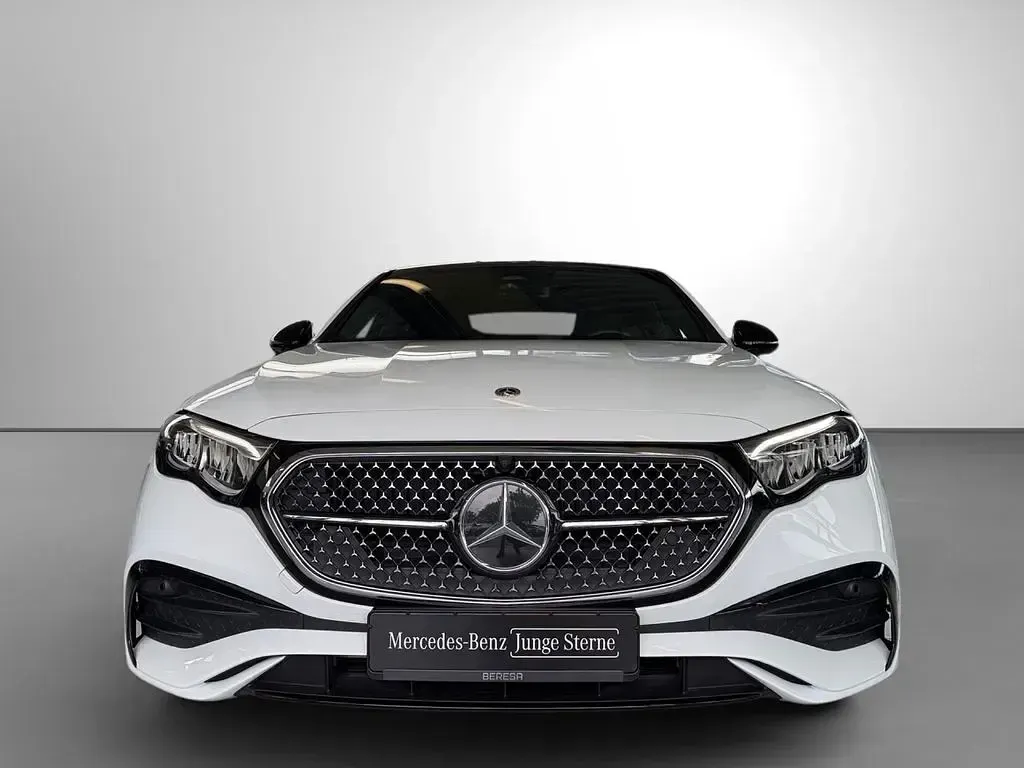 Gebraucht Mercedes E200 AMG 204 PS (150 kW) 2025 Weiß Limousine