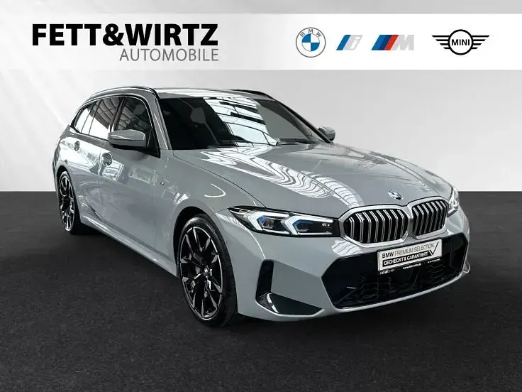 Gebraucht BMW 330 M Sport 286 PS (210 kW) 2025 Kombi