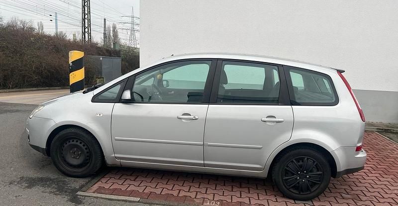 Gebraucht Ford Focus Ghia 125 PS (91 kW) 2006 Silber Kombi