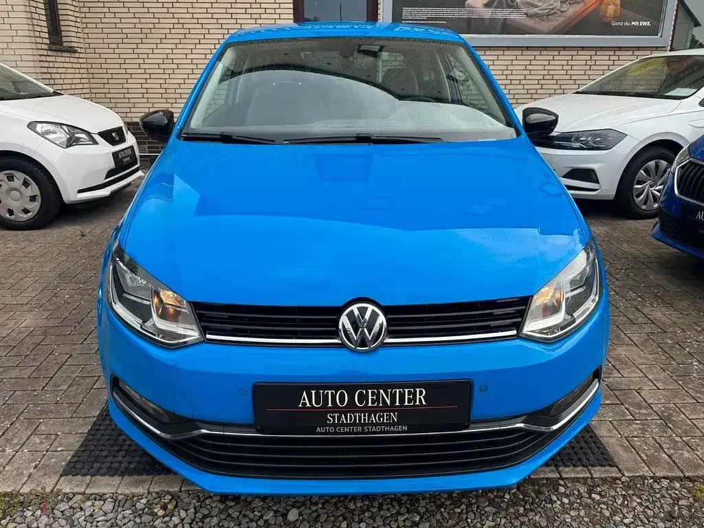 Gebraucht VW Polo 90 PS (66 kW) 2015 Blau Limousine