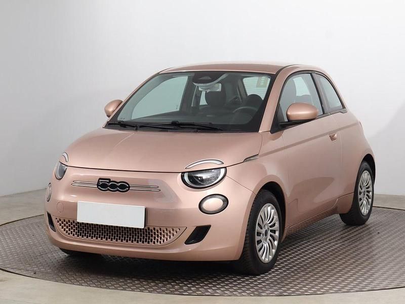 Gebraucht Fiat 500e 69 kW (95 PS) 2022 Violett