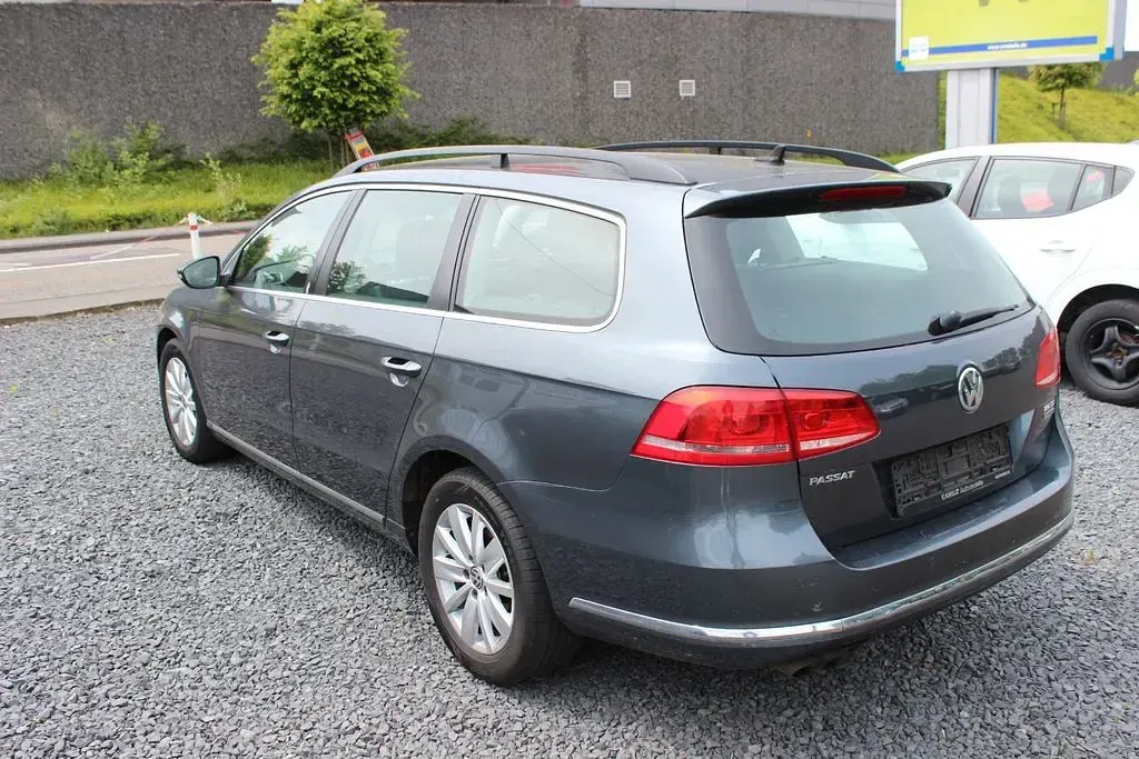 Gebraucht VW Passat Comfortline 140 PS (102 kW) 2013 Grau Kombi