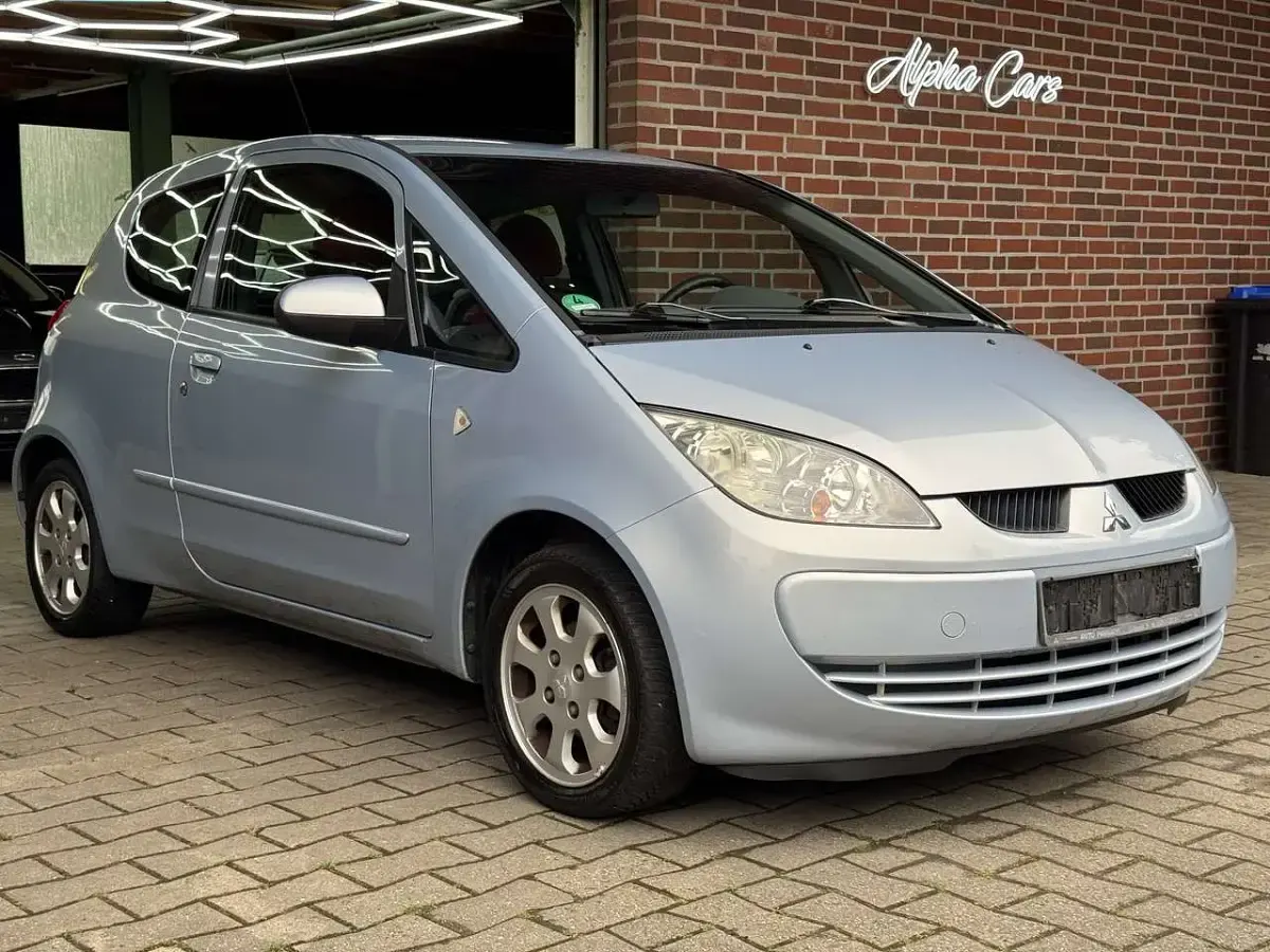 Gebraucht Mitsubishi Colt Invite 95 PS (69 kW) 2005 Illusion blue Kleinwagen