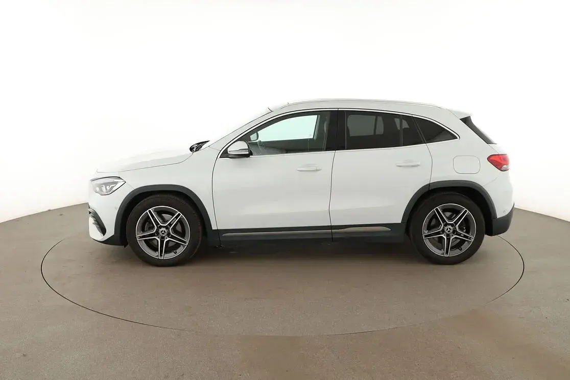 Gebraucht Mercedes GLA250 AMG line 224 PS (164 kW) 2020 Weiß SUV