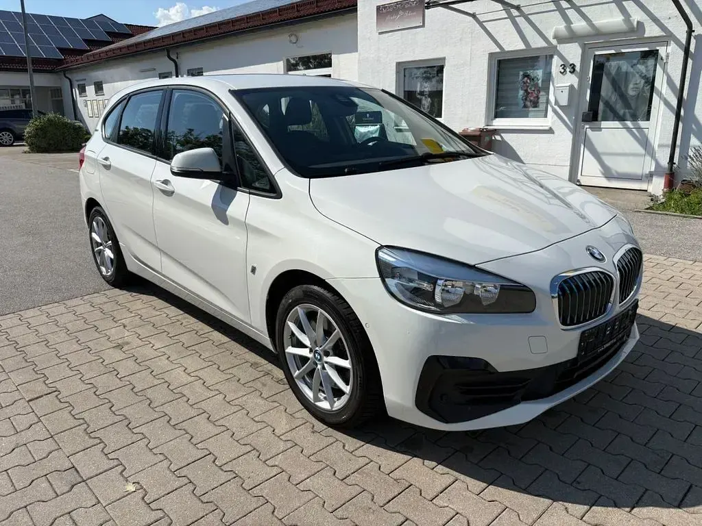 Gebraucht BMW 225 Active Tourer Performance 224 PS (164 kW) 2019 Weiß Van / Kleinbus