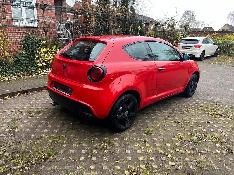 Gebraucht Alfa Romeo MiTo 78 PS (57 kW) 2009 Rot Kleinwagen