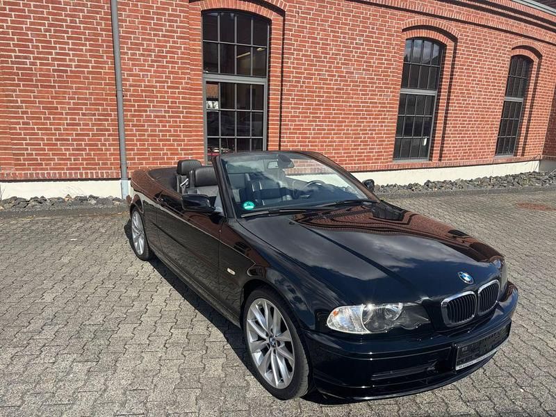 Gebraucht BMW 318 Cabriolet 143 PS (105 kW) 2003 Schwarz Cabrio