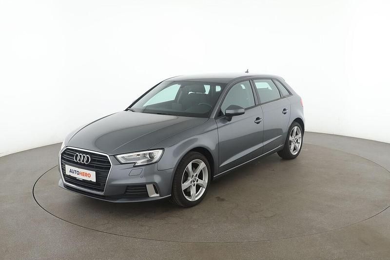 Grau Gebraucht 2017 Audi A3 Sport Limousine | 15.810 € (Fairer Preis) - Bild 1/3
