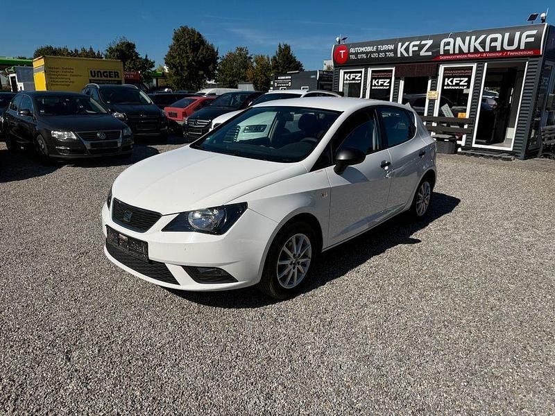 Weiß Gebraucht 2014 Seat Ibiza Reference Limousine | 5.400 € (Fairer Preis) - Bild 1/4