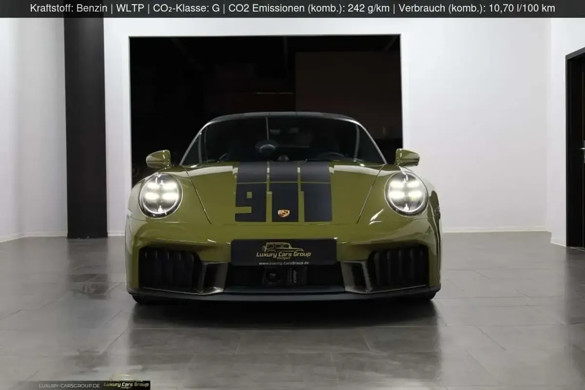 Gebraucht Porsche 992 541 PS (397 kW) 2026 Olive neo Cabrio