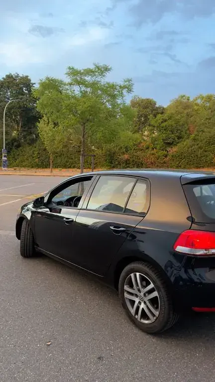 Gebraucht VW Golf VI Highline 122 PS (89 kW) 2009 Schwarz Kleinwagen
