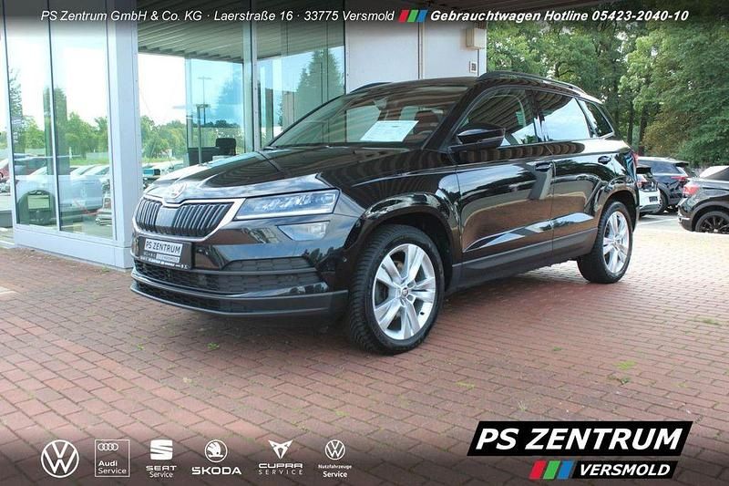 Schwarz Gebraucht 2022 Skoda Karoq Style SUV | 25.930 € (Fairer Preis) - Bild 1/4