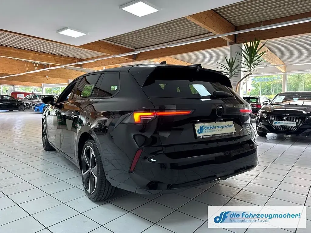 Gebraucht Opel Astra 131 PS (96 kW) 2025 Schwarz Kleinwagen