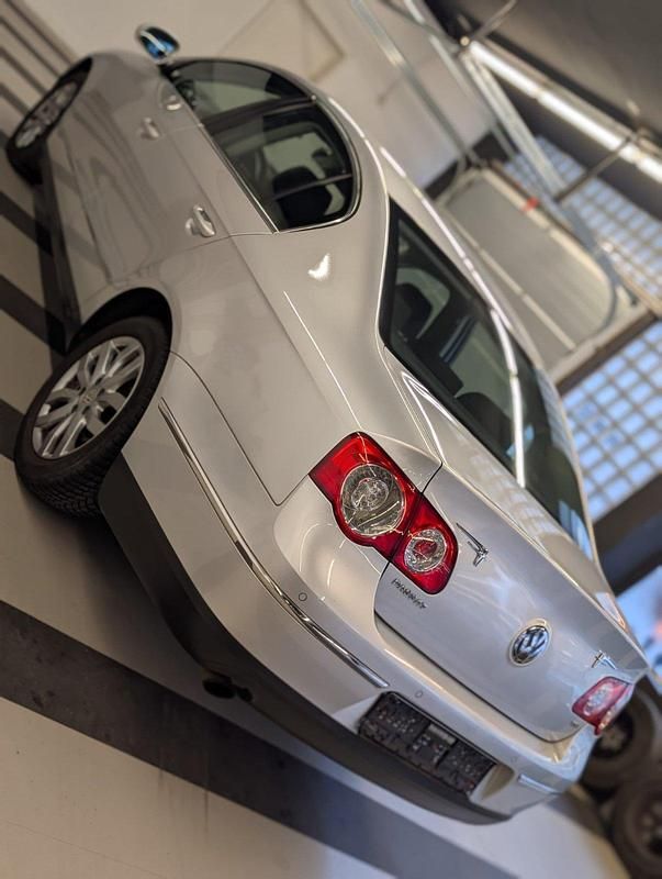 Gebraucht VW Passat 122 PS (89 kW) 2008 Silber Limousine