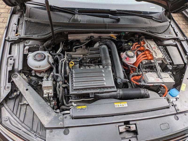 Gebraucht VW Passat GTE 218 PS (160 kW) 2020 Schwarz Kombi