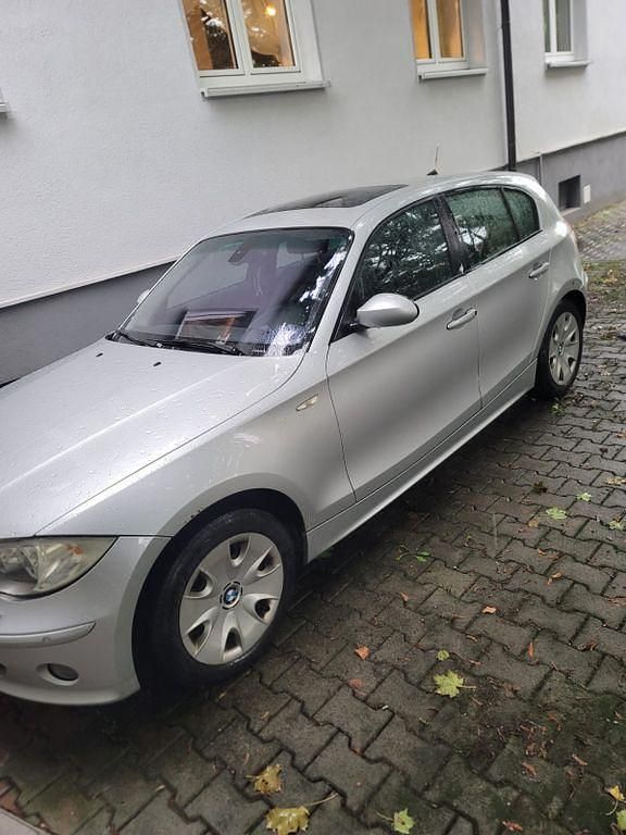 Schwarz Gebraucht 2005 BMW 120 Kleinwagen | 1.300 € (Superpreis) - Bild 1/4