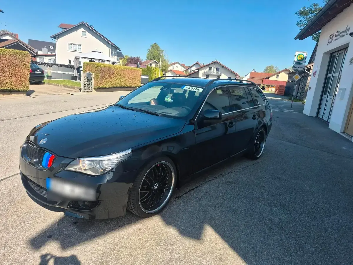 Second-hand BMW 525 210 CP (154 kW) 2008 Negru Break