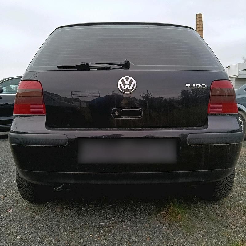 Gebraucht VW Golf IV 80 PS (58 kW) 2000 Schwarz Kleinwagen