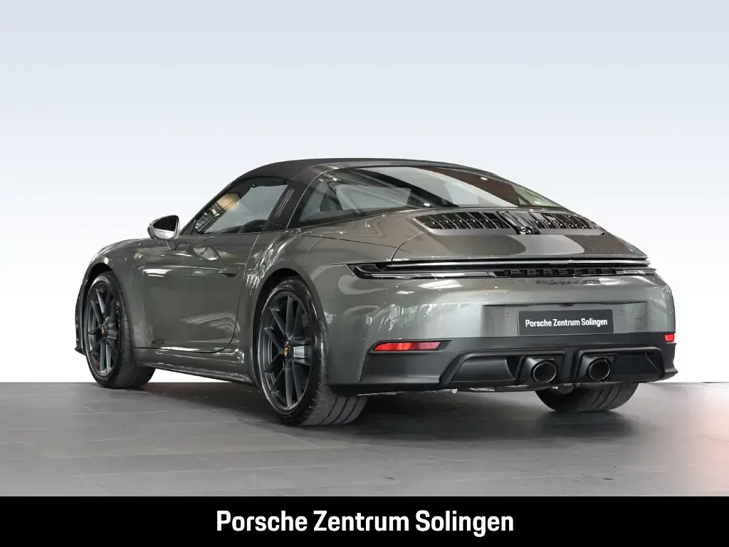 Neu Porsche 911 Carrera 4 GTS Targa 541 PS (397 kW) 2026 Aventuringrünmetallic Cabrio