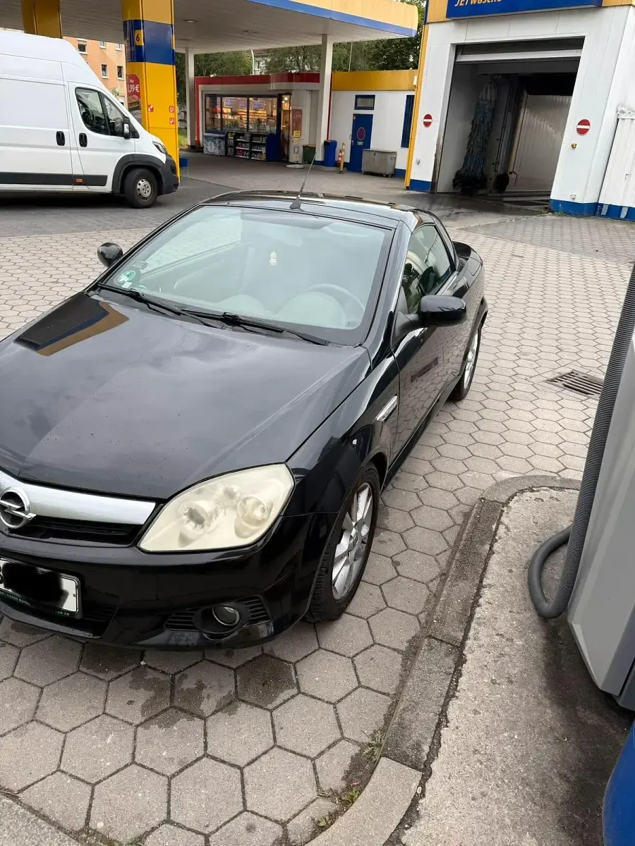 Gebraucht Opel Tigra 90 PS (66 kW) 2006 Schwarz Cabrio